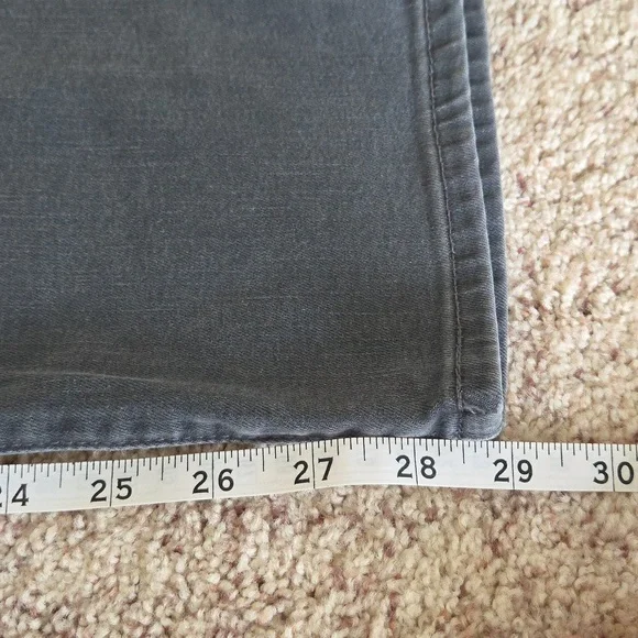 Levis Classic Straight leg Gray Denim Jeans, 28 (6M) - Picture 8 of 8